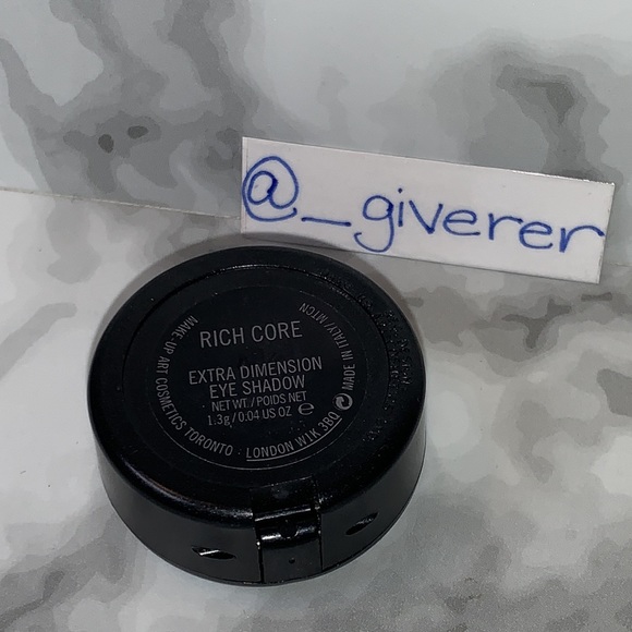 Rich Core Extra Dimension Eyeshadow Collection MAC - Picture 7 of 14